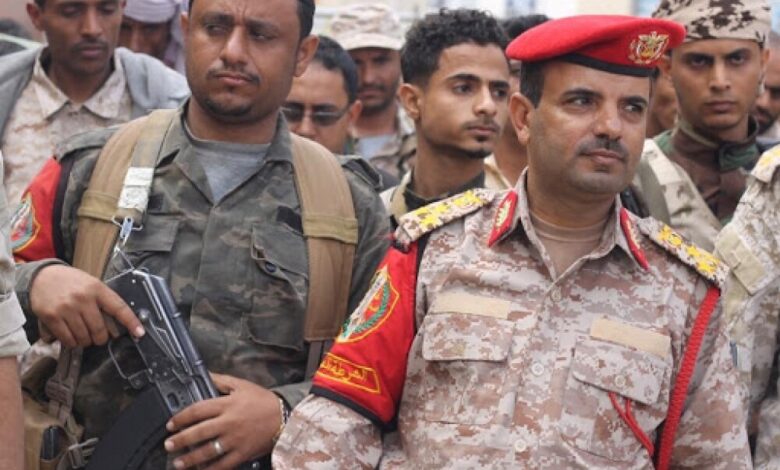 مصادر: نجاة قائد الشرطة العسكرية بتعز من محاولة اغتيال بمفرق جبل حبشي