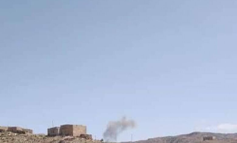 مدفعية المقاومة الجنوبية في ثره تدمر موقع للمليشيات الحوثية في بركان