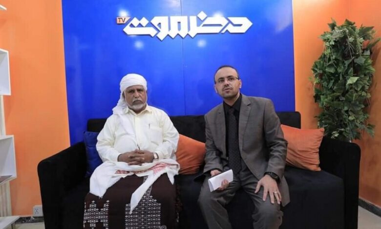 الشيخ البسيري يزور تلفزيون حضرموت ويهنئ بتدشين البث الرسمي للقناة