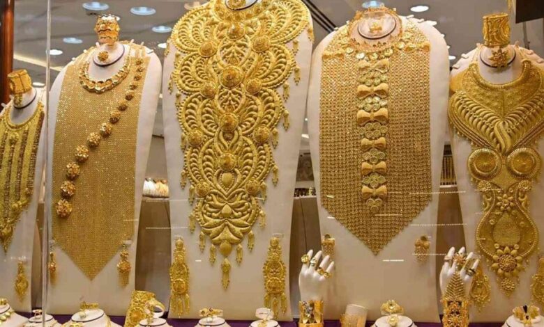 كيف أصبح الملياردير المصري ساويرس أحد أكبر منتجي الذهب في العالم؟