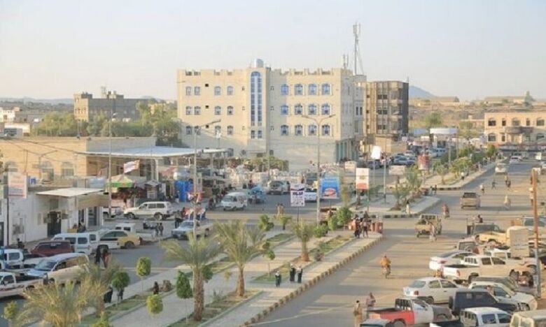 الحوثيون يردون على خسائرهم في مأرب بصاروخ «باليستي»