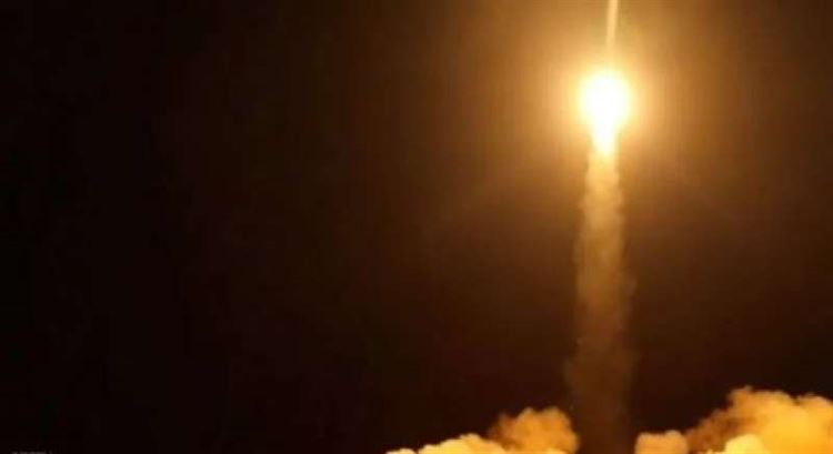مصادر.. إطلاق صاروخ باليستي باتجاه الحدود السعودية