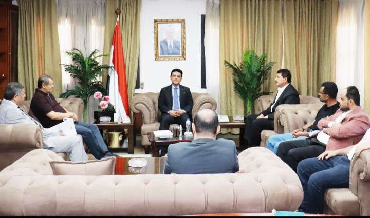 رئيس اللجنة الوطنية للتحقيق القاضي المفلحي يلتقي سفير اليمن لدى مصر الدكتور مارم .