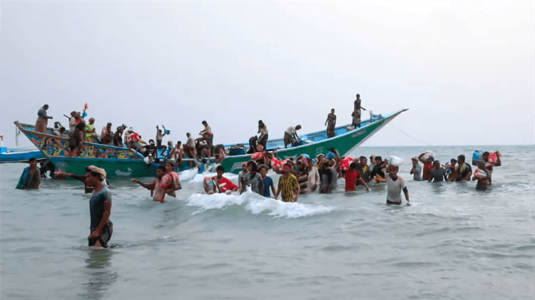الإفراج عن 55 صيادًا يمنيًا بعد شهرين من اختطافهم في البحر الأحمر