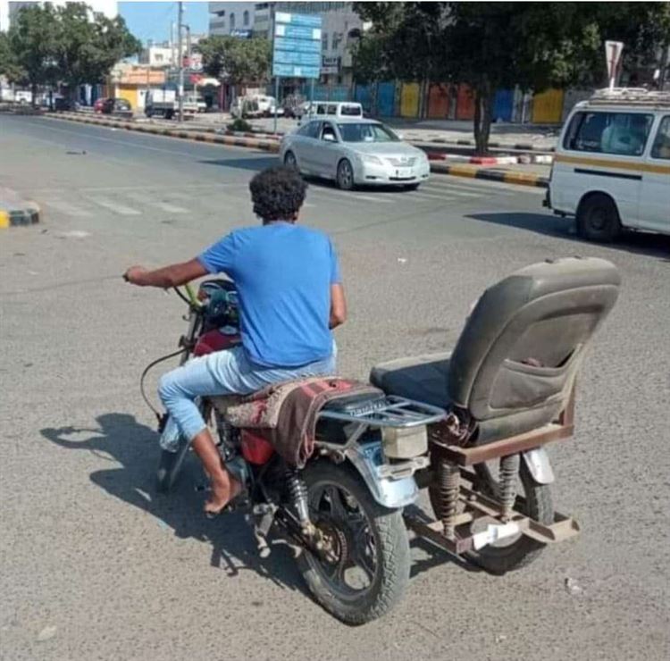 صحافي عدني: لم استوعب بعد قرار منع الدراجات النارية في عدن