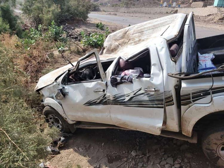 نجاة مدير بنك التسليف التعاوني والزراعي بالضالع ومدير عمليات البنك من حادث مروري مروع