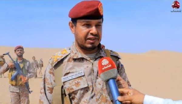 قائد عسكري: مليشيا الحوثي تعمل في الميدان على تحشيد قواتها وتعزيز مواقعها