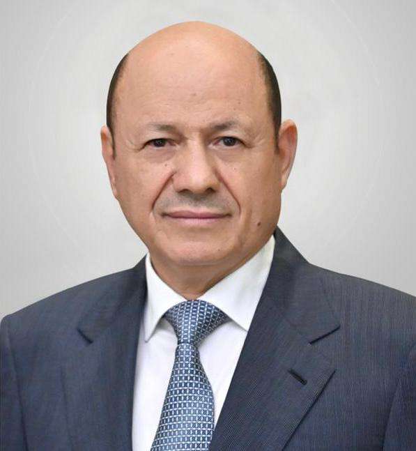 رئيس مجلس القيادة الرئاسي يهنىء الشعب اليمني بذكرى الاستقلال المجيد