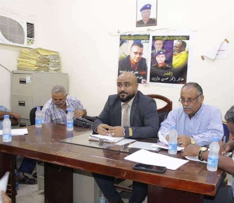 لقاء تشاوري بين نيابة الأمن والبحث محافظة عدن وادارة البحث الجنائي في المحافظة