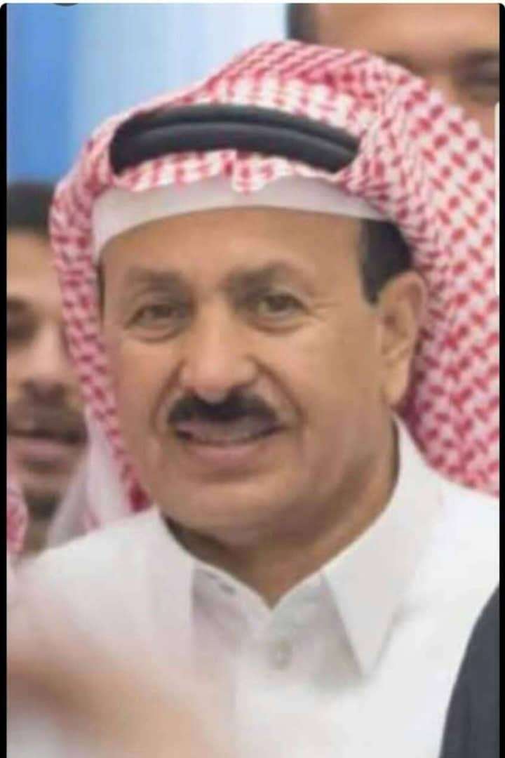 الشيخ  صالح  العزاني يعزي بوفاة الاخ محمد ناصر فضل فكس