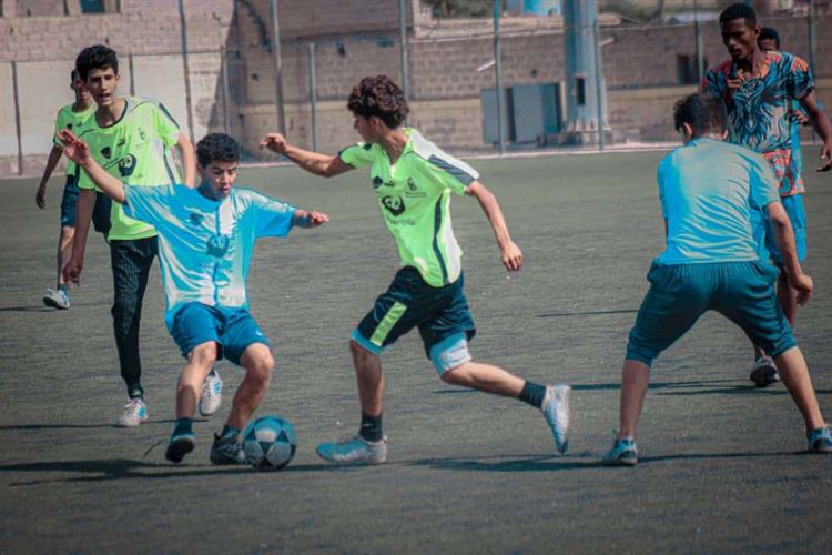 مبادرة الإحسان بالإحسان تقيم دوري رياضي للمهمشين من أبناء مديرية دار سعد بمحافظة عدن