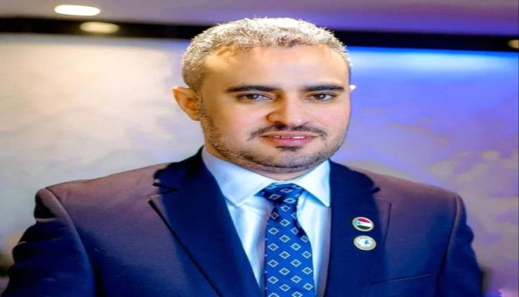 عبدالعزيز الشيخ يؤكد فشل أي عملية سياسية للسلام.. إلا بشرط