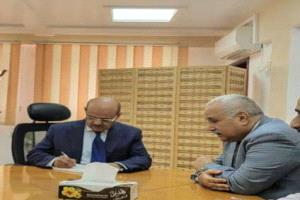 مدير عام الصحة بعدن يلتقي بمحافظ البنك المركزي اليمني