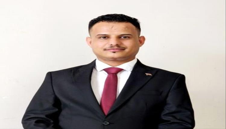 صحافي: مصلحة الشعب اليمني من تحكم مواقف مجلس القيادة الرئاسي والحكومة
