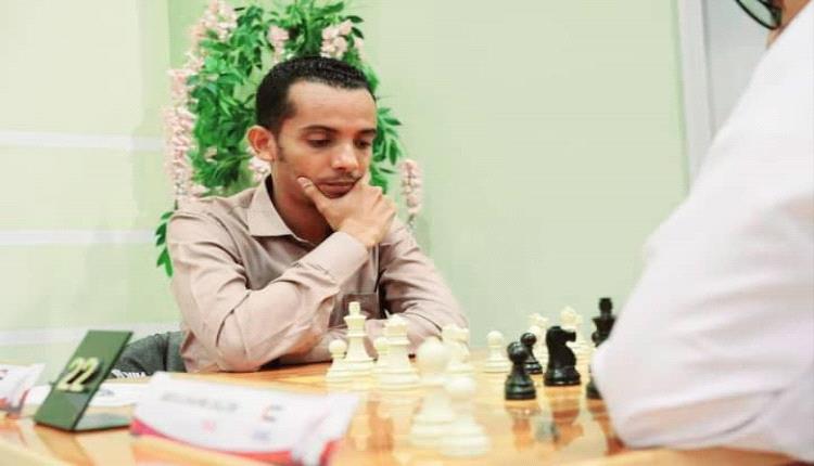 لاعب يمني يحرز المركز الأول في بطولة دبي الدولية للشطرنج