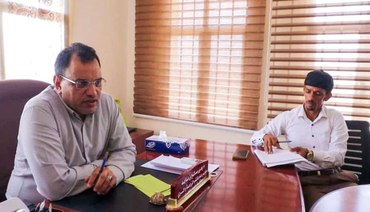 الوزير السقطري يتفقد سير العمل بمكتب الزراعة والري بمحافظة سقطرى