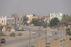 إصابة مواطن بجروح خطيرة بانفجار لغم حوثي شرق حيس