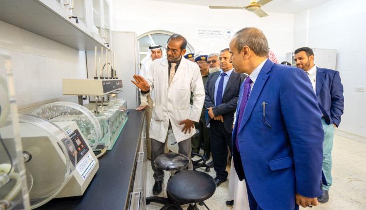 البرنامج السعودي لتنمية وإعمار اليمن يفتتح حزمة مشاريع في جامعة عدن
