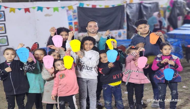 الفنان صدام العدلة يلهب حماسة الأطفال المصريين واليمنيين بورشتين نوعيتين