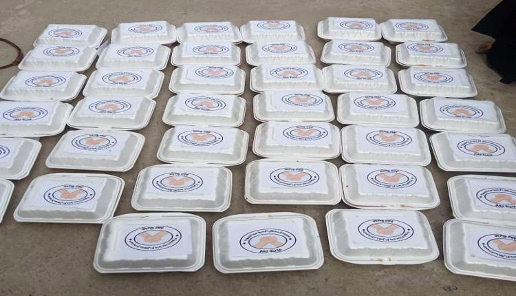 جمعية الاستقلال الاجتماعية التنموية تدشن توزيع وجبة العشاء لعدد من الأسر في خنفر