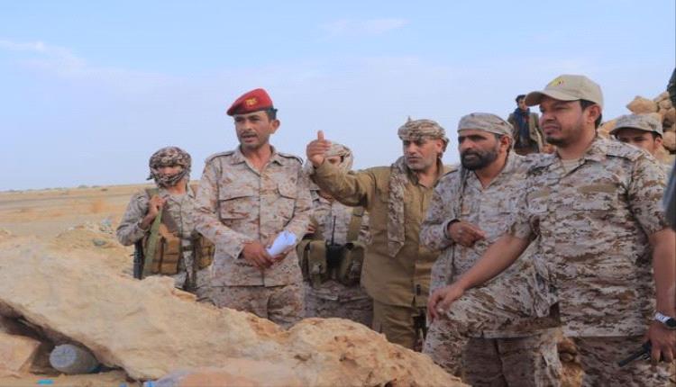 قائد المنطقة العسكرية السادسة يتفقد أبطال الجيش في جبهة لعيرف شرق حزم الجوف