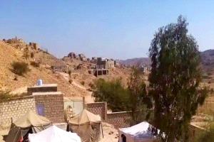جماعة الحوثي ترتكب جرائم ضد الإنسانية بقصف المساجد والمدارس في الحد بيافع 