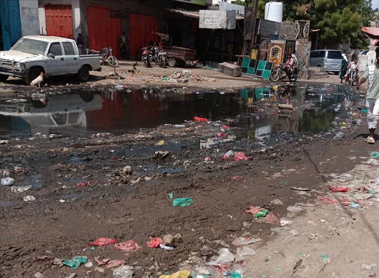 صورة وتعليق: زنجبار نهار من مياه الصرف الصحي