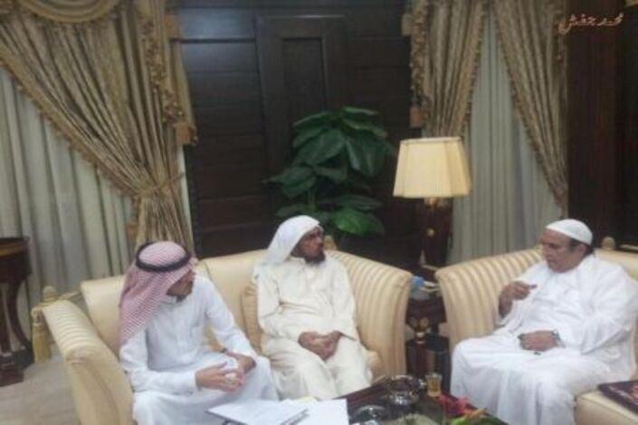 حيدر العطاس يلتقي بالداعية السعودي البارز سلمان العودة في الرياض (فيديو)