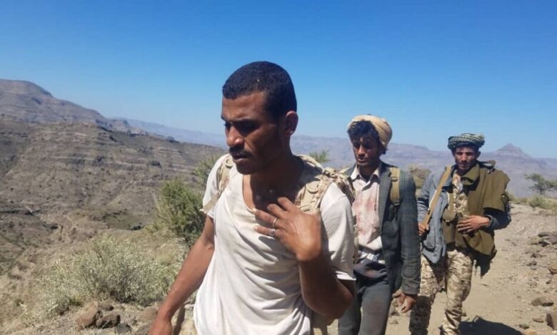 قوات اللواء الرابع احتياط تنفذ عملية نوعية على مواقع الحوثيين وسقوط قتلى وجرحى من الميليشيات غرب دمت بالضالع