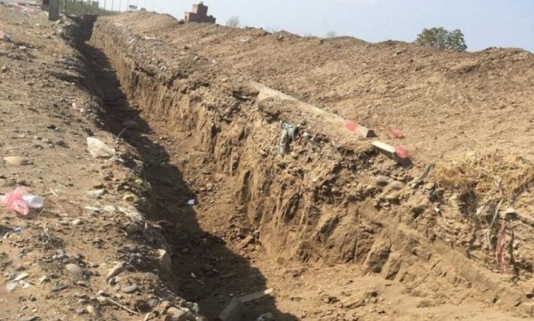 مليشيا الحوثي تحفر أنفاقا على الطرق الرابطة بين الحديدة والمحافظات المجاورة لها
