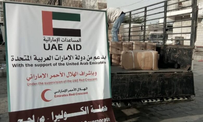 الهلال الأحمر الإماراتي يرفد مستشفى ردفان العام ادوية ومحاليل وريدية