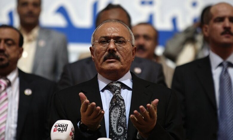أول رد من حزب المؤتمر في صنعاء على إفراج جماعة الحوثي عن متهمين بمحاولة اغتيال صالح