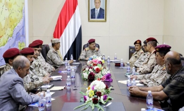 لجنة عسكرية تابعة للحكومة الشرعية للاشراف على تنفيذ اتفاق الرياض في طريقها الى عدن