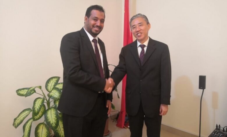 أمين عام مؤتمر حضرموت الجامع يلتقي بالسفير الصيني لدى اليمن
