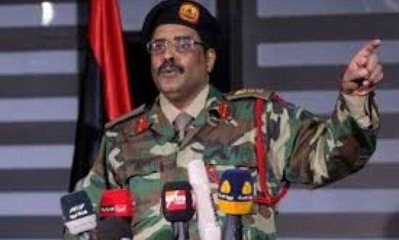 قوات شرق ليبيا تقول إغلاق موانئ وحقول النفط "خطوة جبارة" من الشعب