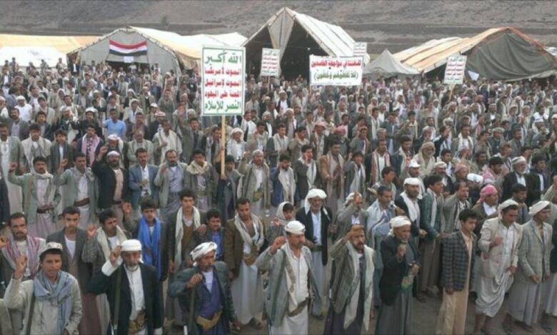 الحوثيون يبدلون النشيد اليمني بـ"الصرخة الخمينية"