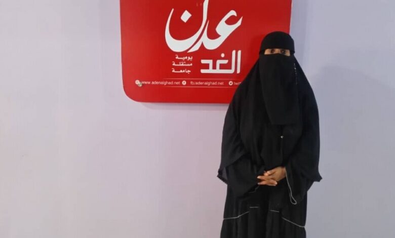 مواطنة من عدن تقول ان عصابة مسلحة اختطفت أختها وعذبتها