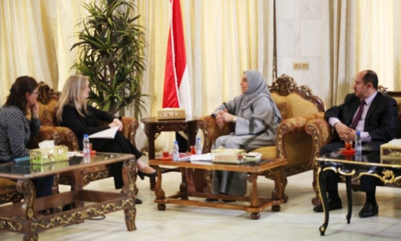 الكمال تبحث مع المبعوث النرويجي للمرأة دعم الاستراتيجية الوطنية للمرأة اليمنية