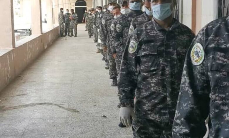 قوات حماية المنشآت تنفذ اجراءات وقائية اثناء صرف مرتبات منتسبيها