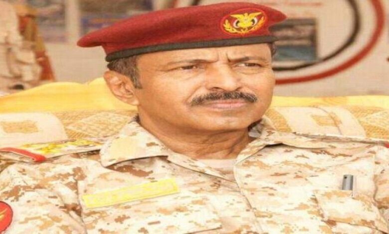 عاجل:  وفاة قائد اللواء 315 مدرع العميد الركن أحمد علي هادي  