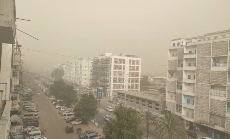 عاجل :غوبة تضرب مدينة عدن وتوقف حركة السير في شوارعها
