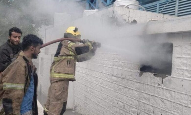 الدفاع المدني يخمد حريقا هائلا بمستشفى باصهيب العسكري