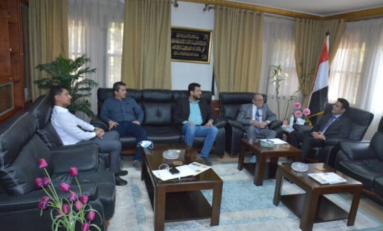 قيادة الإئتلاف التهامي الوطني تلتقي السفير اليمني في القاهرة