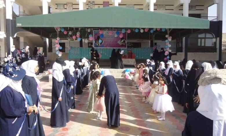 الحوثيون يخصخصون مدارس حكومية لجني الأموال