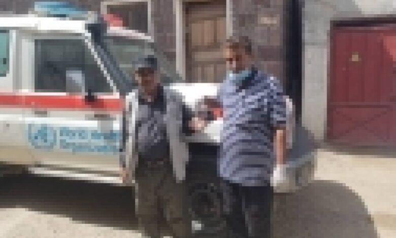 الضالع : مدير الصحة يسلم سيارة الإسعاف لمستشفى السلام العام بقعطبة