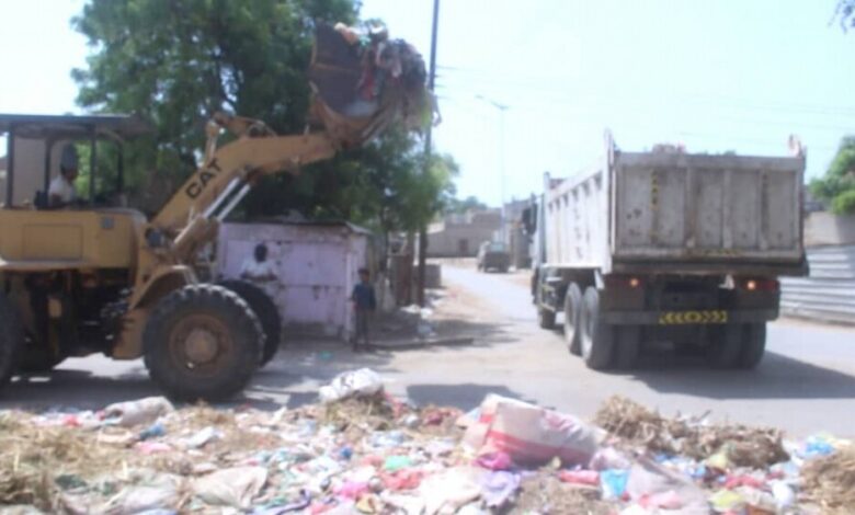 صندوق النظافة في أبين ينظم حملة نظافة بمدينة الكود