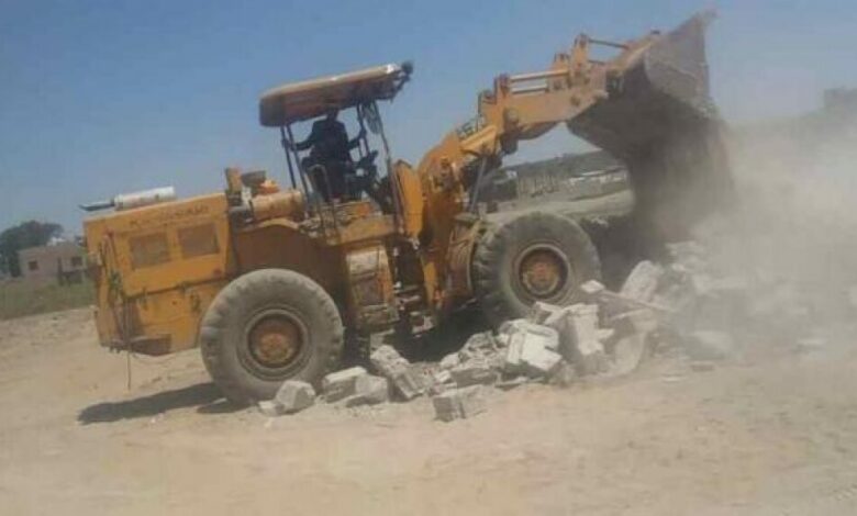 مليشيات الحوثي تهدم منزل أحد المواطنين بمحافظة ذمار
