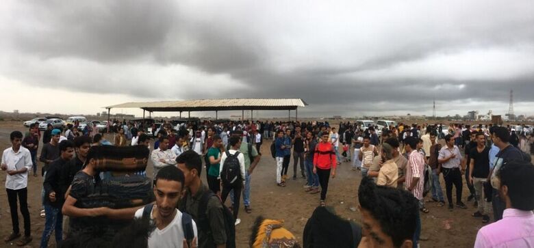 استمرار الاحتجاجات والمظاهرات بكلية الهندسة بجامعة عدن