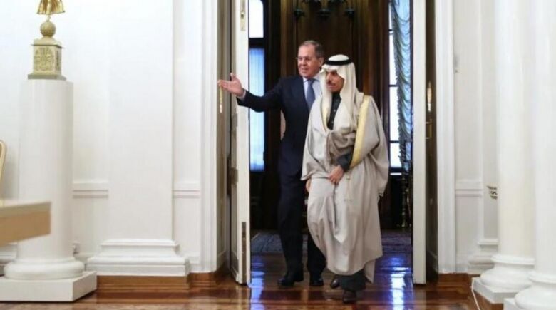 الخارجية السعودية : المملكة تدعم الجهود التي تقود إلى حل سياسي للأزمة في اليمن