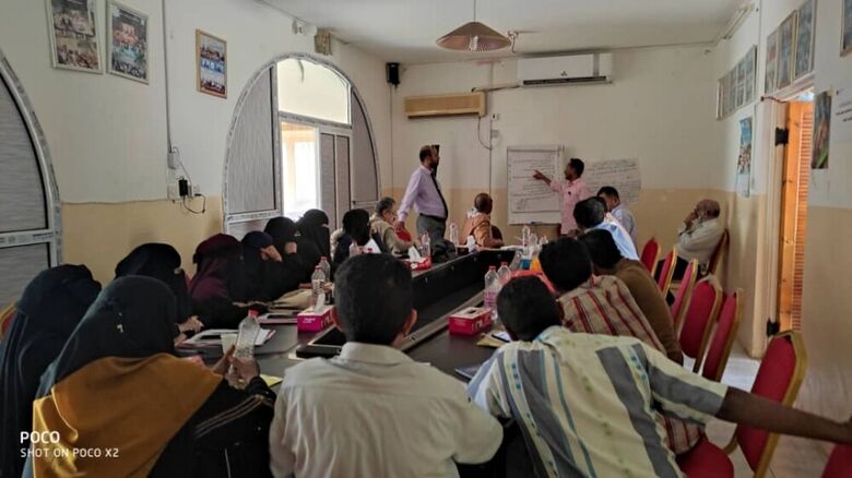 مركز اليمن يدشن ورشة عمل حول أوضاع النازحين في عدن ولحج وأبين